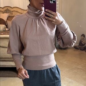 💕Elegant Women's Tan Sweater💕